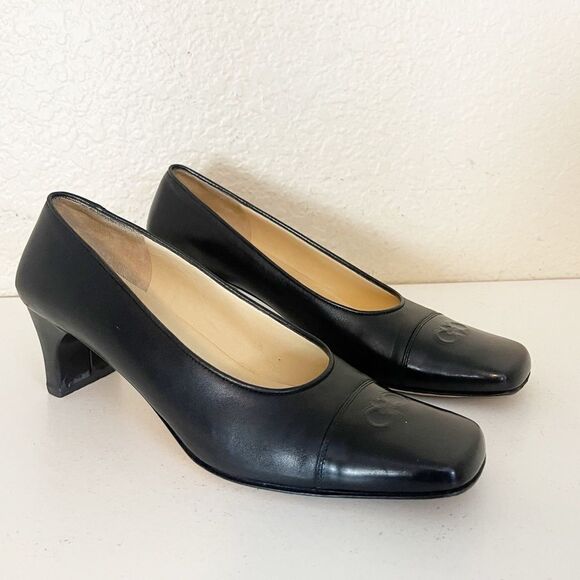 Vintage Salvatore Ferragamo Leather harness Logo Heels in black leather 9 - Picture 1 of 13